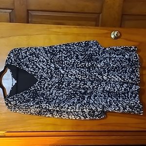Time and tru tunic 16/18 blk and white